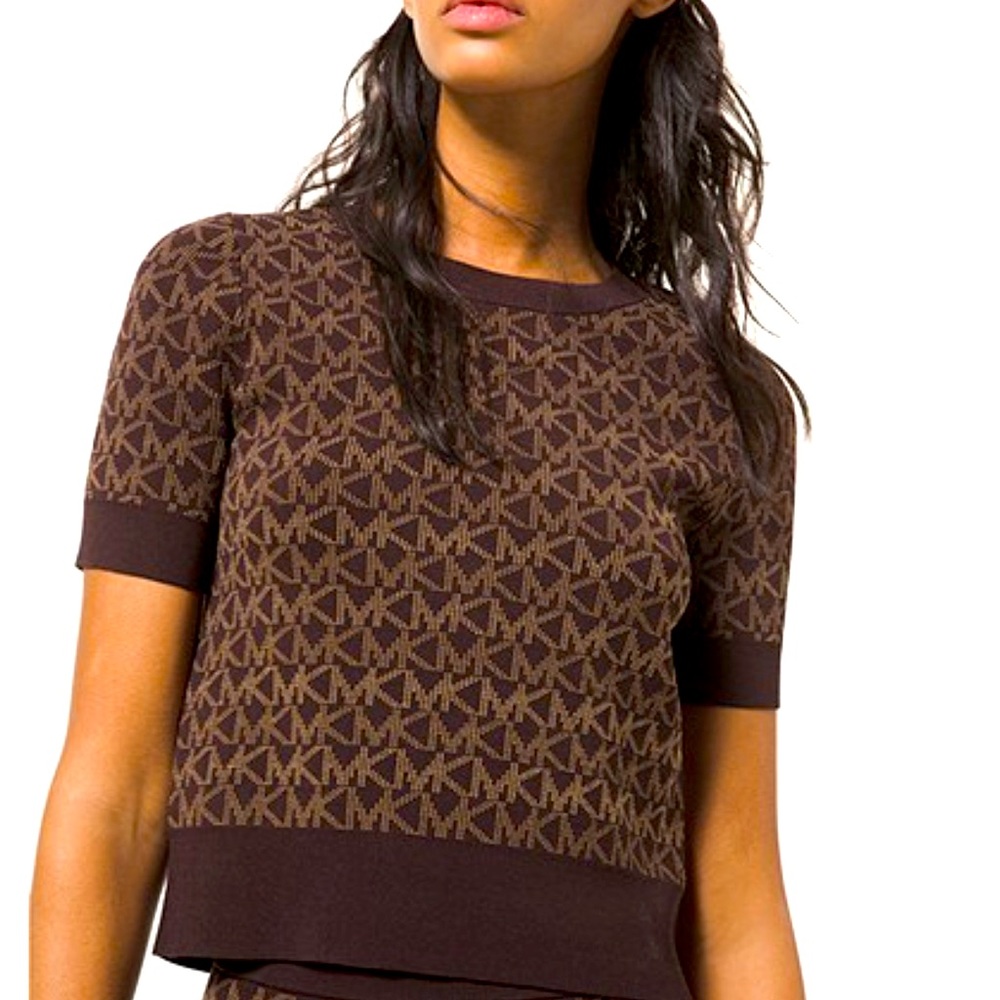 COPY - Knit logo top